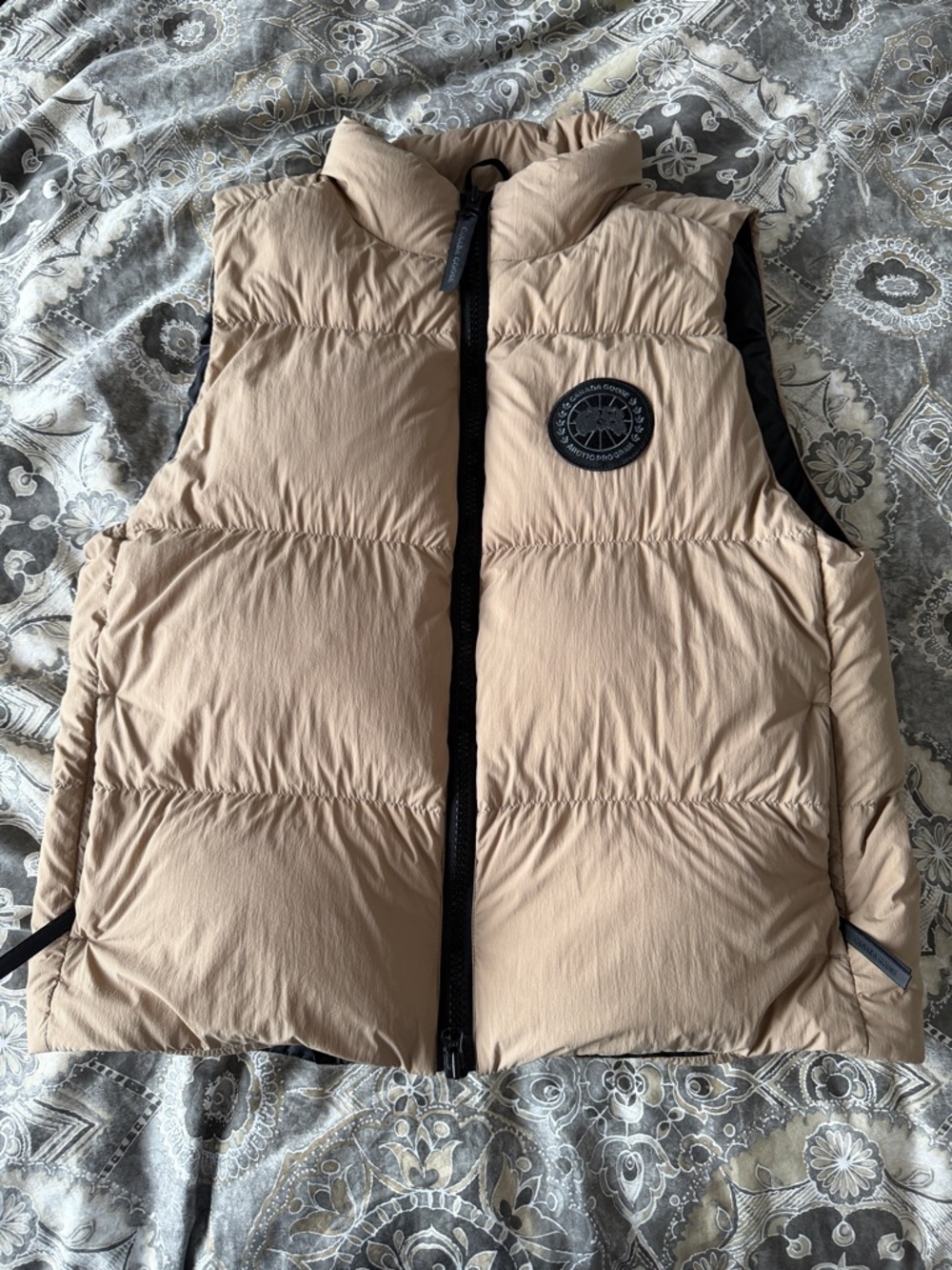 Canada Goose Black Label Lawrence Puffer Vest in Desert Sand